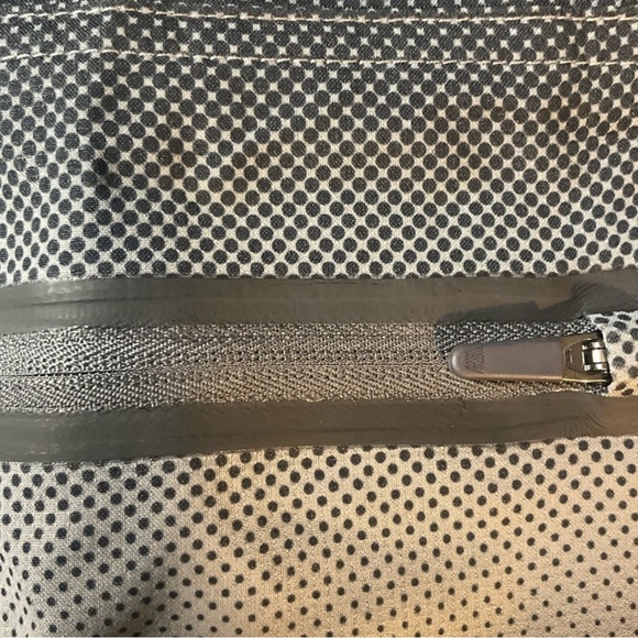 Mack Weldon Striped Ombre Active Board Shorts
Size 33/34 - Picture 4 of 6